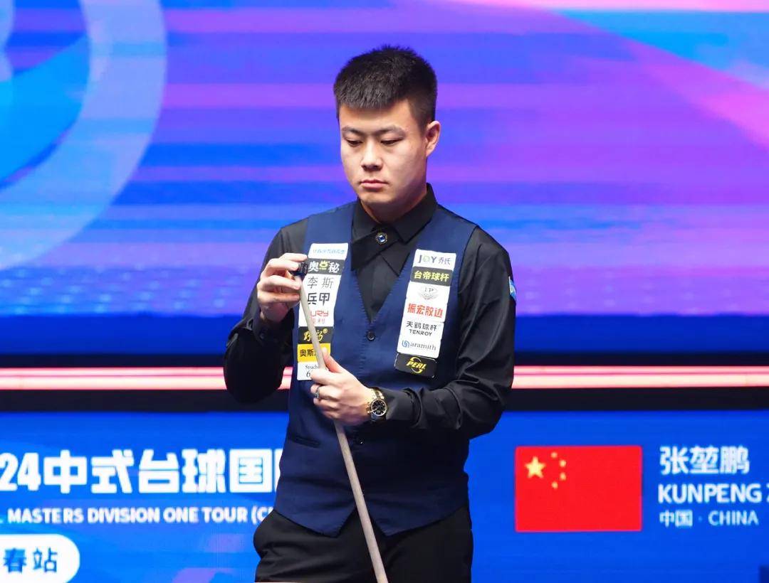 众走进球馆 众走进球馆