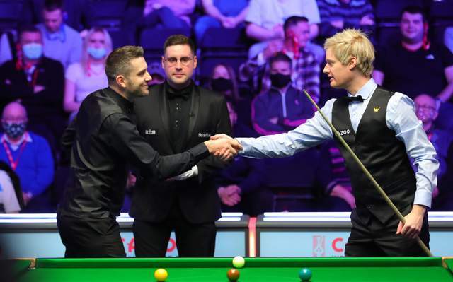 面对此前对 面对此前对