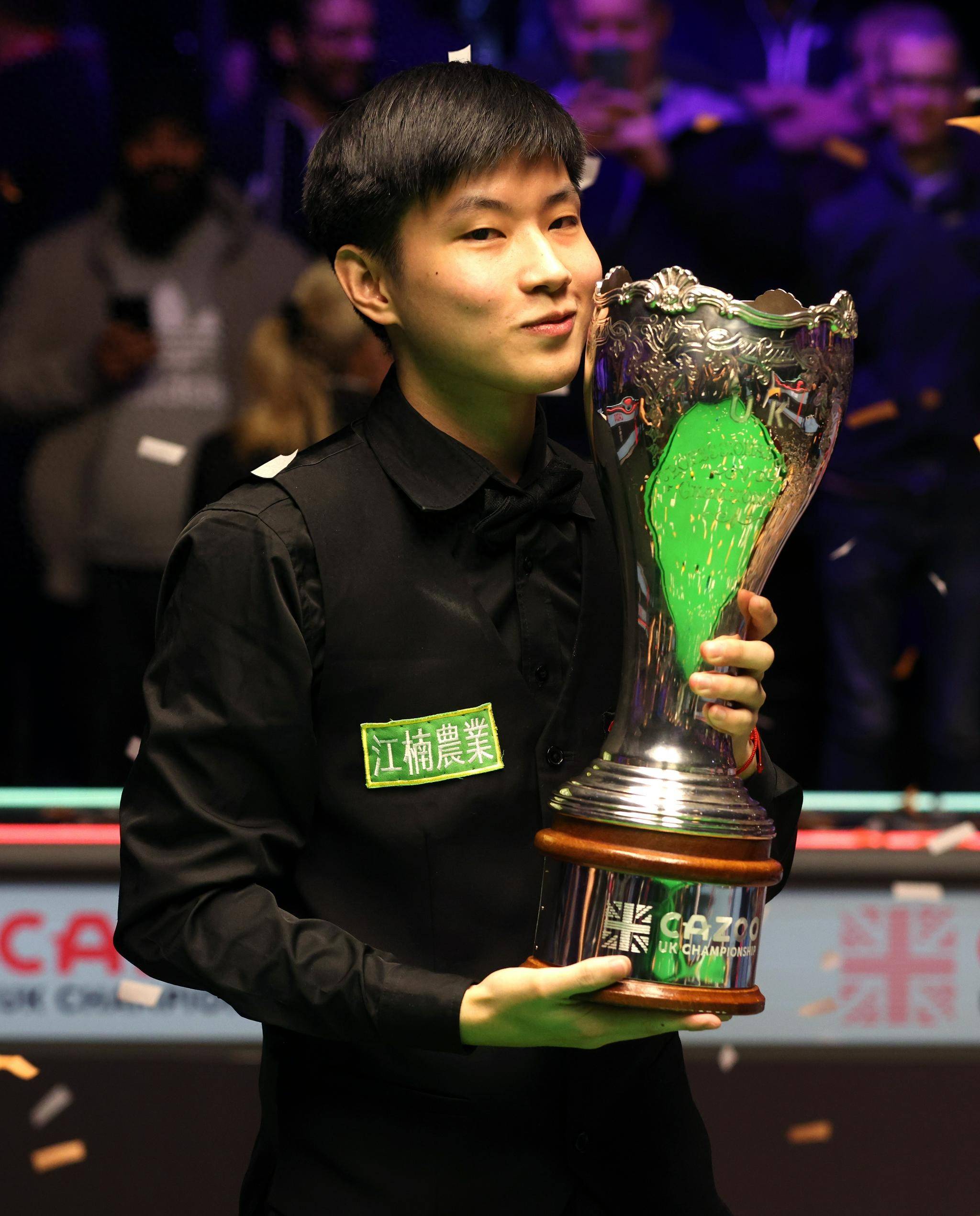 球队时有些 球队时有些